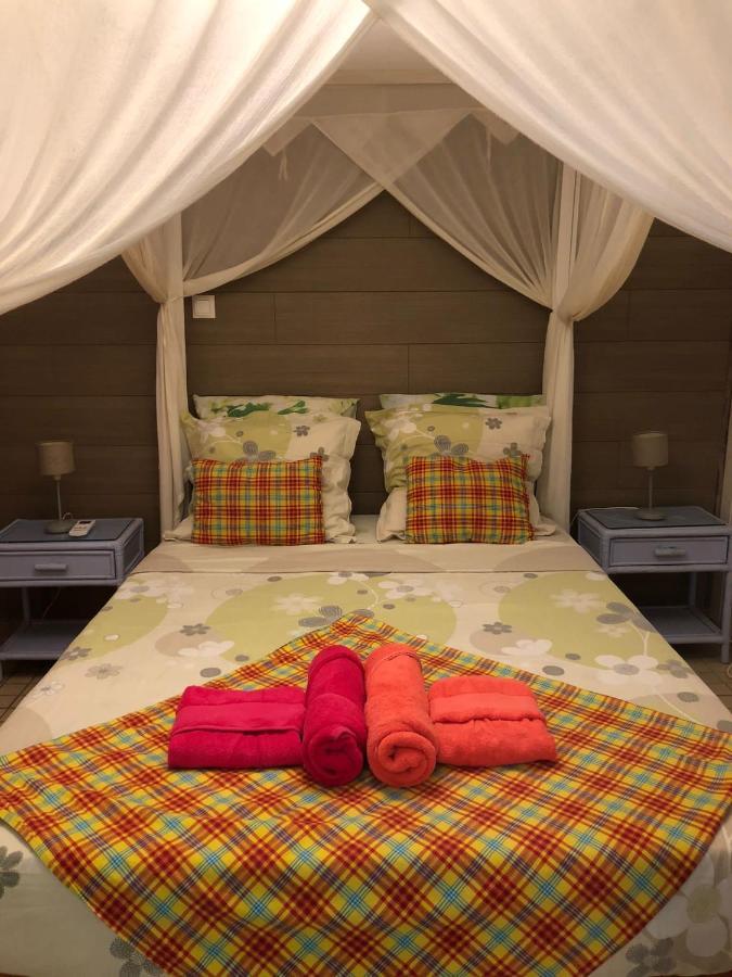 Location Gite Bungalow A 70M De La Plage Bouillante Εξωτερικό φωτογραφία